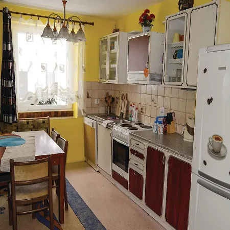 Vakantiehuis Four Bedroom Holiday In *