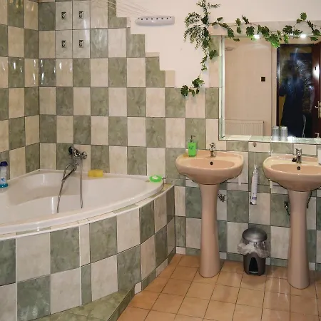 Vakantiehuis Four Bedroom Holiday In